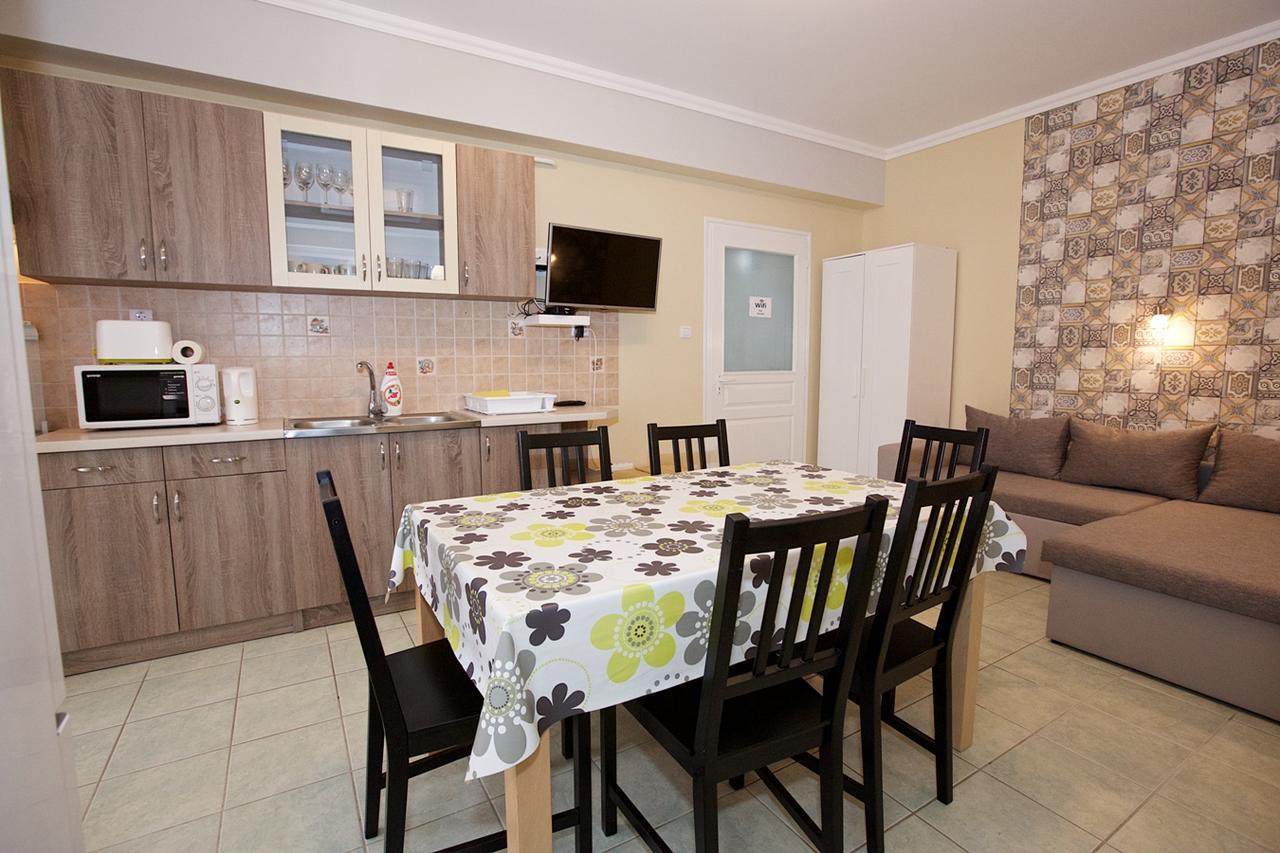 Zoli Apartmanok-Timi Koelcsey 34-36 Hajdúszoboszló Exteriér fotografie